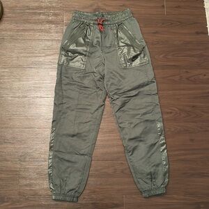 Nike Joggers - Olive green